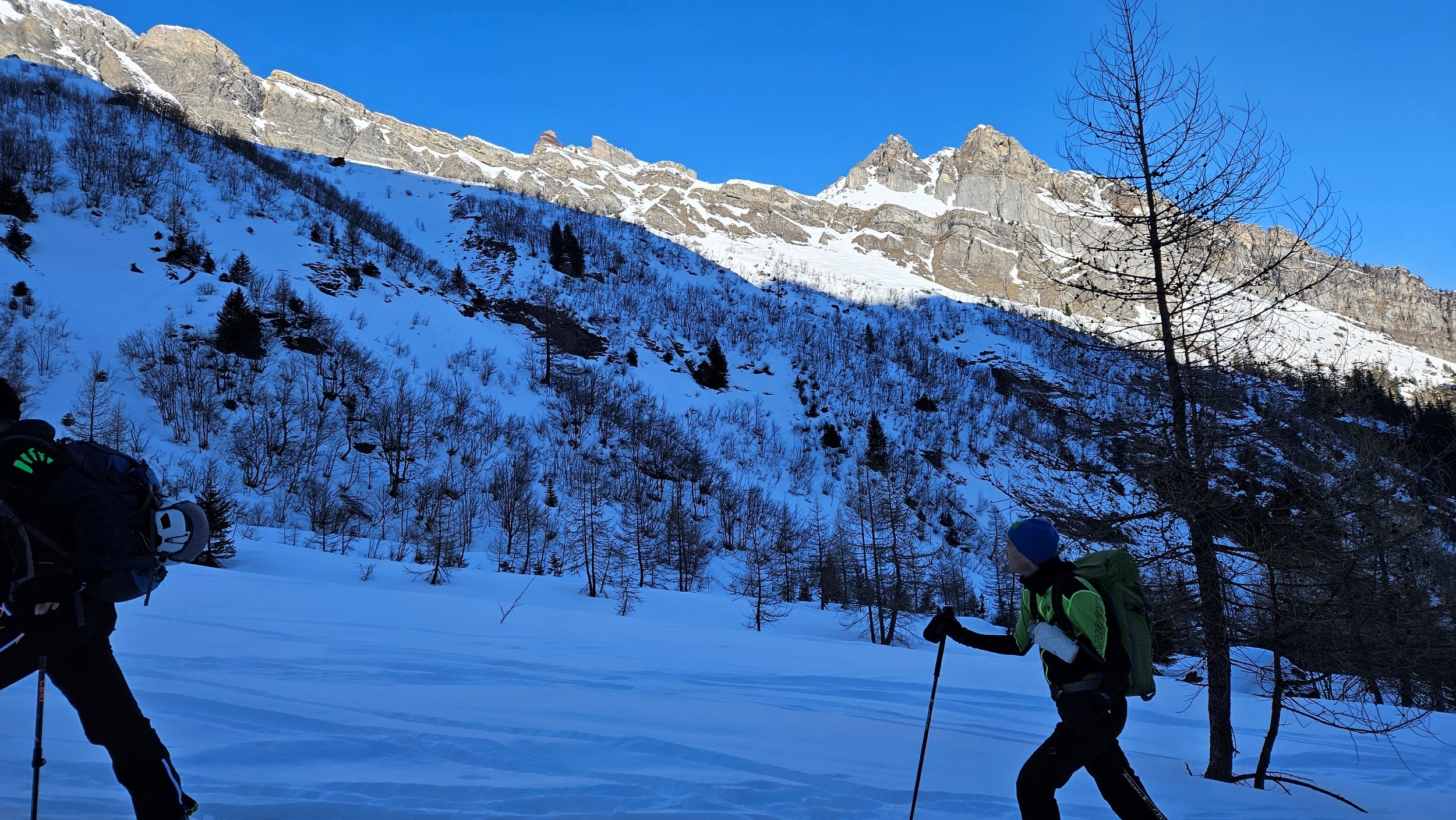 Vue côté Dent Rouge, col des Pauvres, Pointe des Savolaires