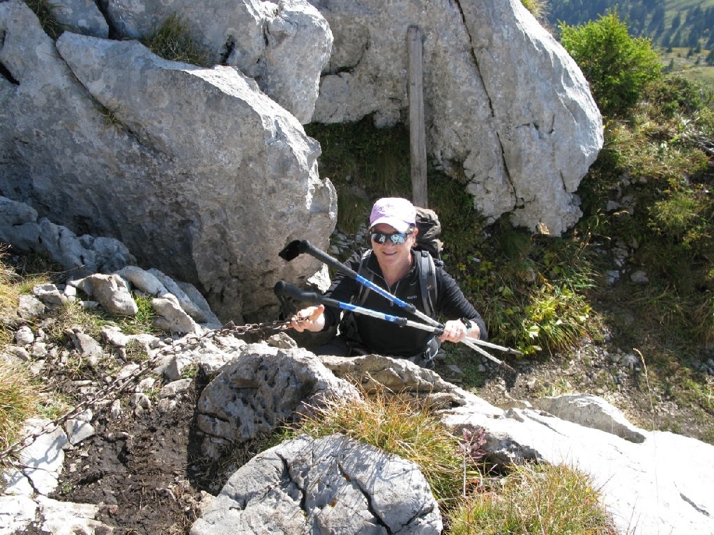 12-Sylvie dans le dernier pas de la Tour Famelon