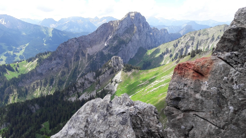 15-Derrière nous le Mont Chauffé