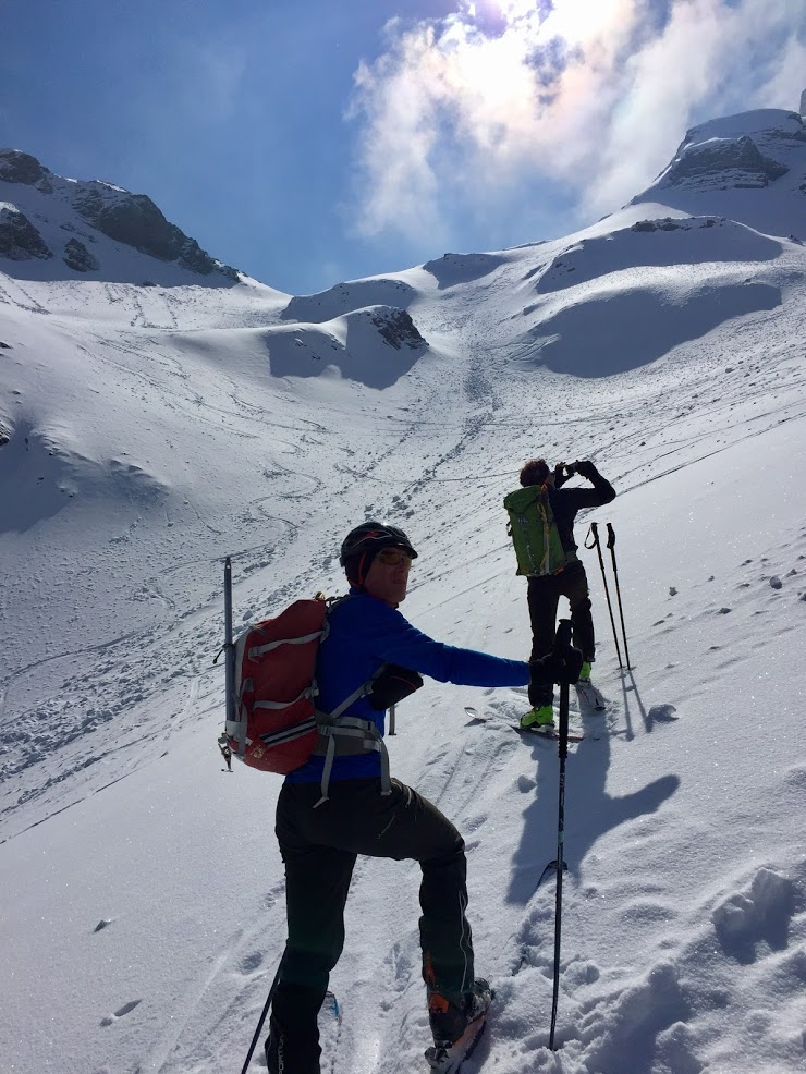 Bruno et Frédéric. Le col de Comba Mornay, c'est tout droit !