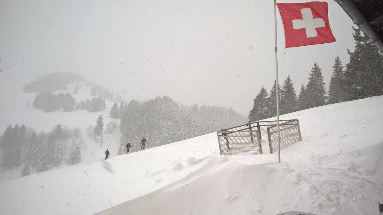 La remontée vue du chalet de Savolaire. La Foilleuse au fond.