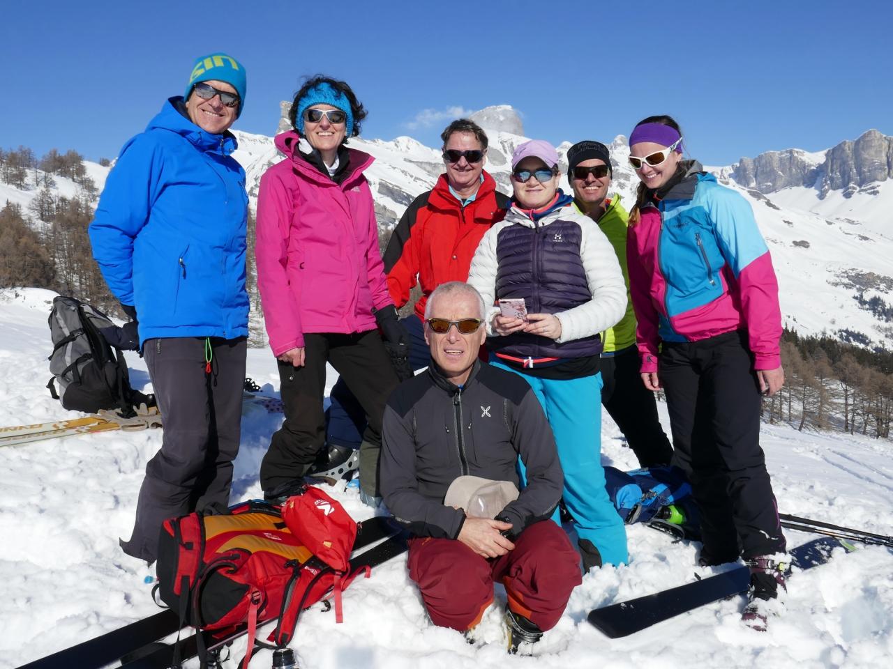 Manu, Rachel, Gérard, Sylvie, Stéphane, Laetitia, Bruno: sérieux