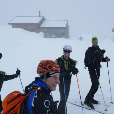 2018_03_020 Ski Rogneux CASCM, cabane Brunet, Fabien, Vincent, Boris, Georges