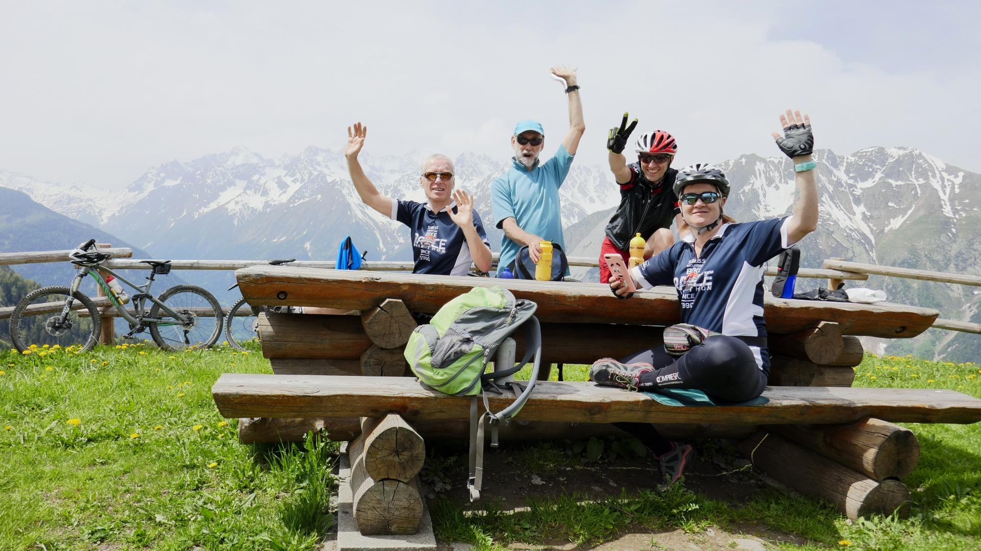 Bruno, Gérard, Fabien, Sylvie à Larzai