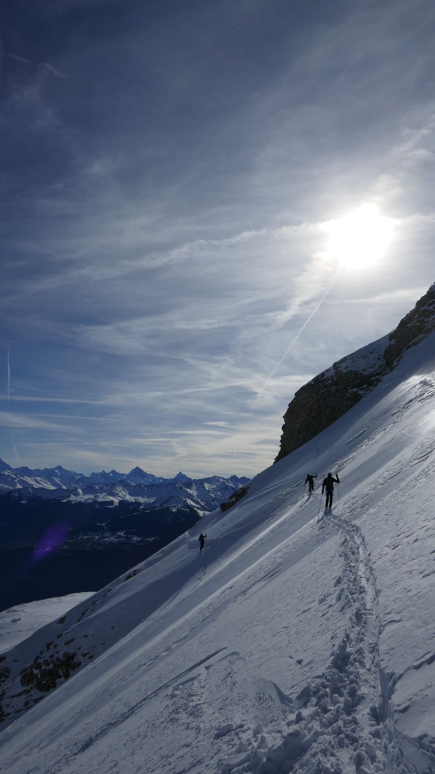 Traversée délicate sous la Pointe de Chémo: pentue et glacée