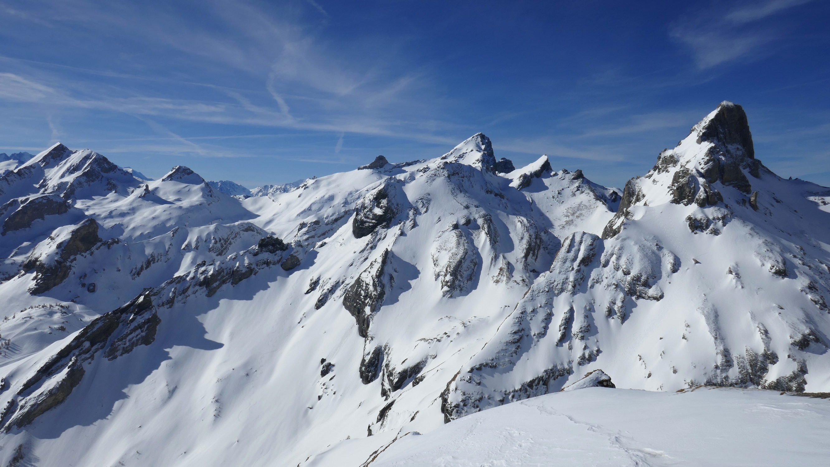 Panorama du Grand Chavalard au Petit Muveran