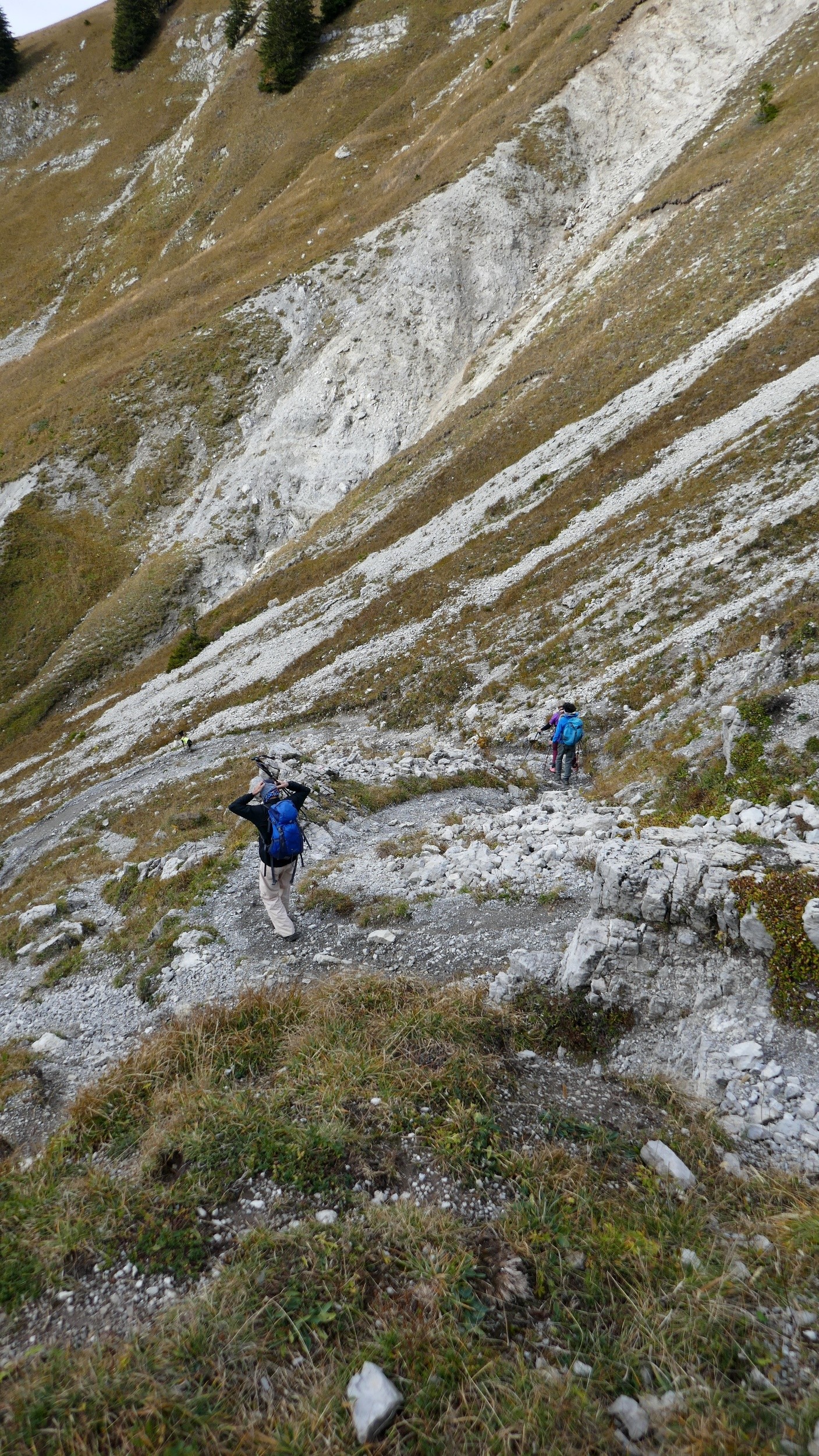 Descente du col de la Croix