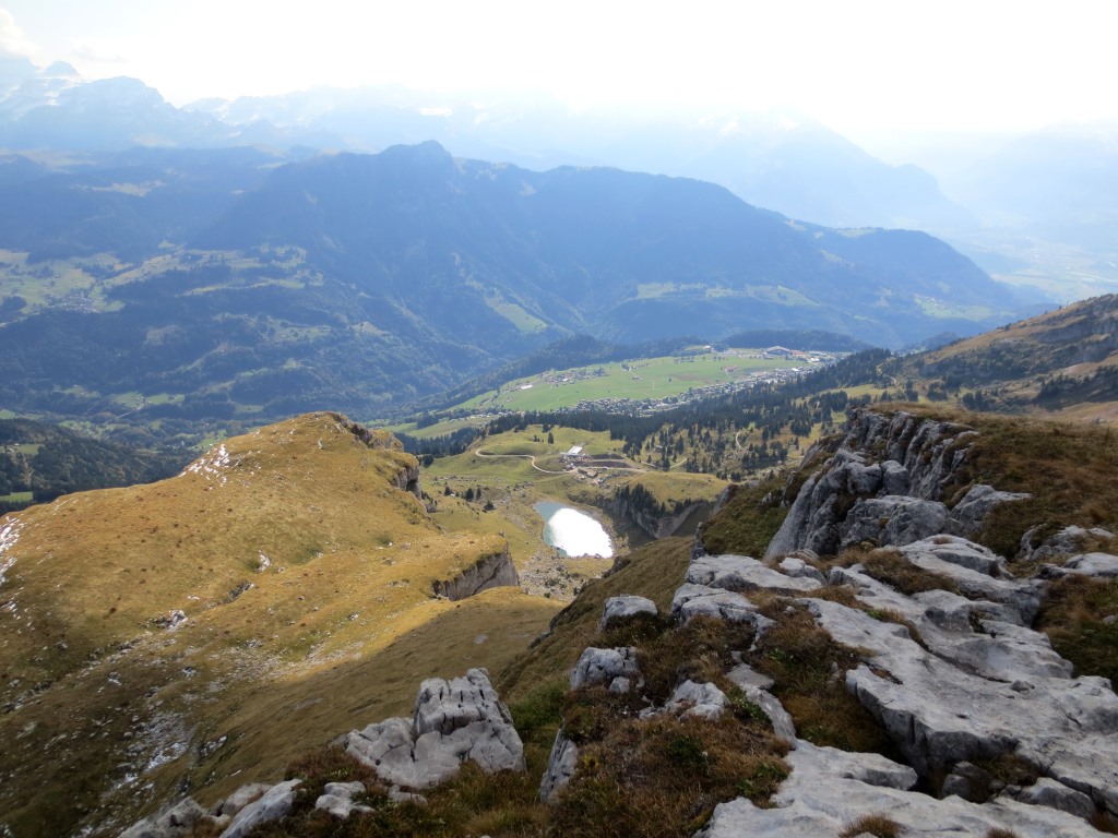 26-Lac de Mayen et Leysin depuis la Tour de Mayen