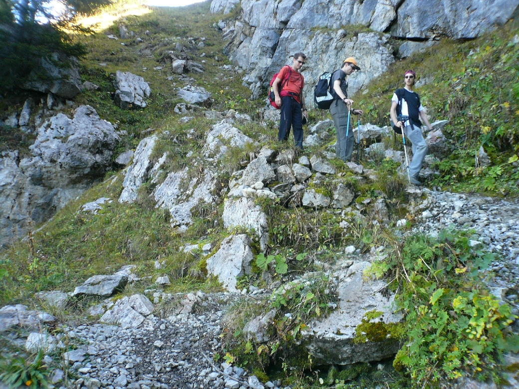 36 Descente raide après Neuteu