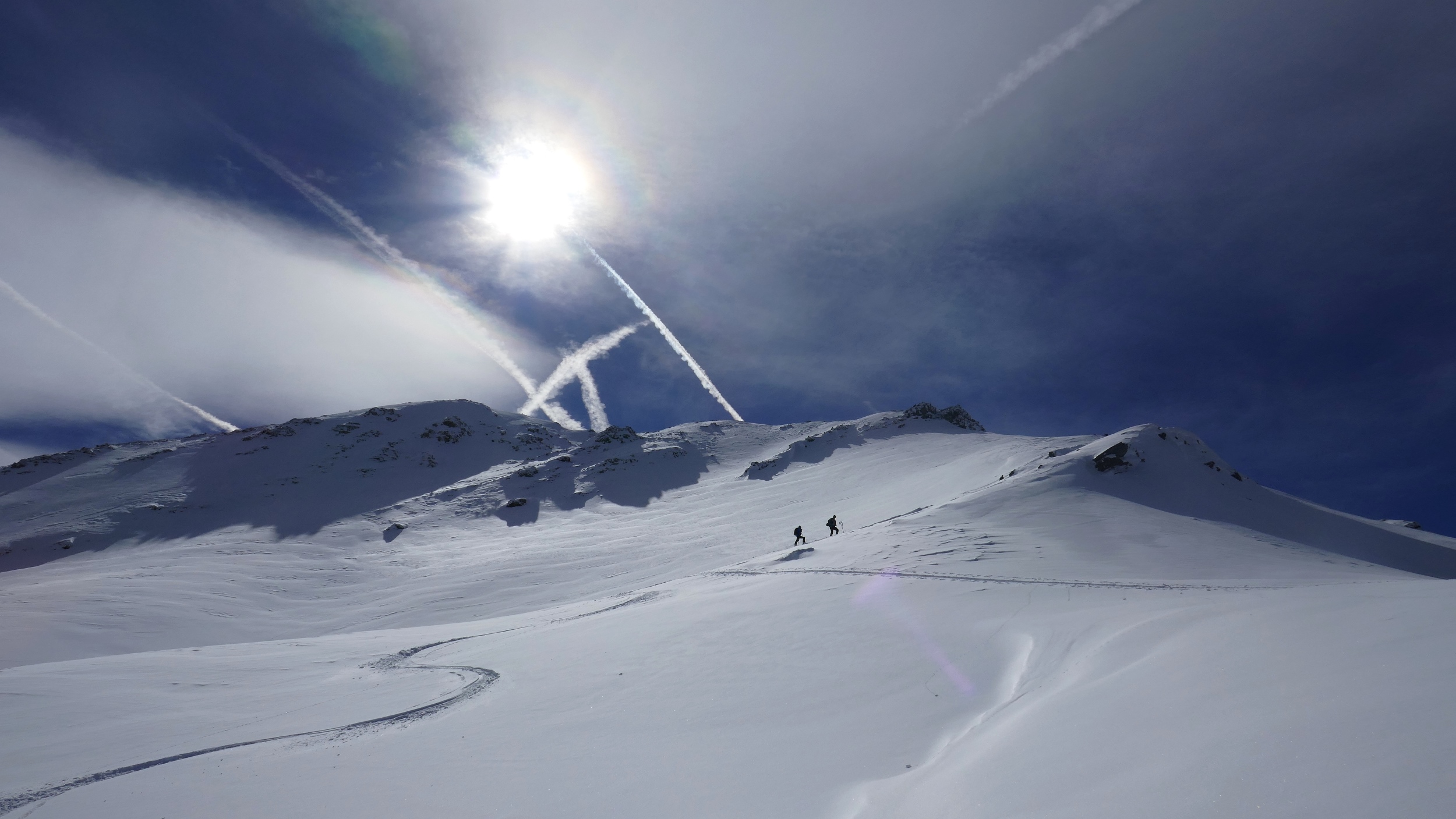 Première trace de descente sous la Crêta de Vella