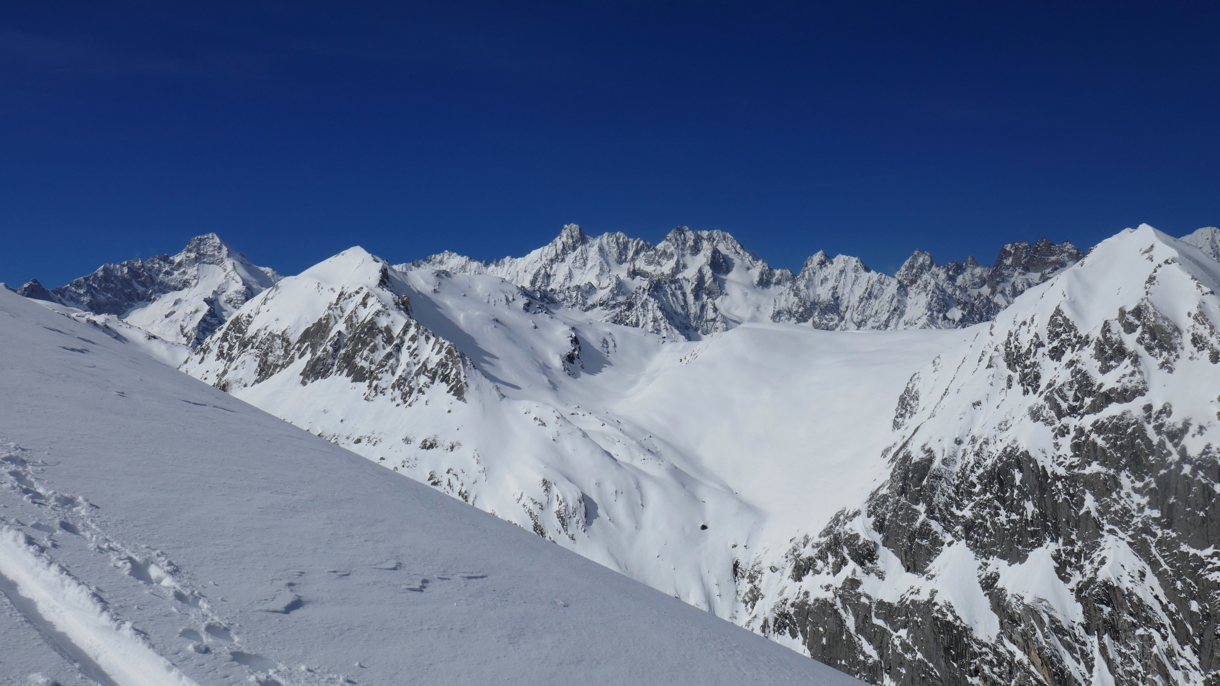 Dolent, Bec Rond, Tour Noir ... , Tour de Bavon