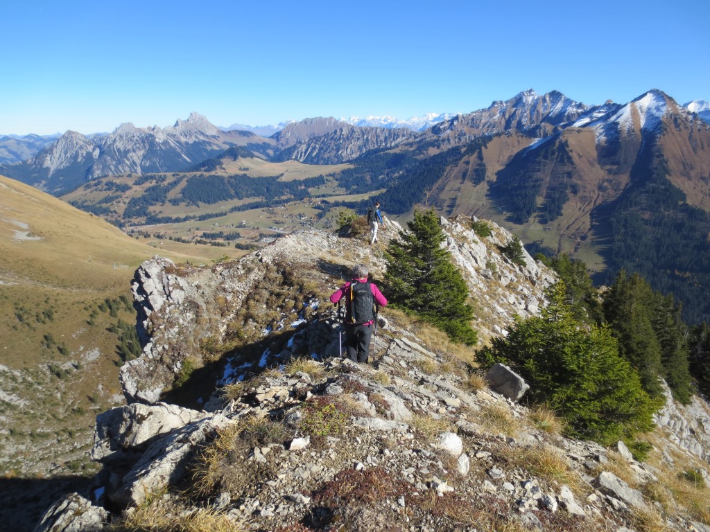 Première partie de la descente, sur l'arête SE