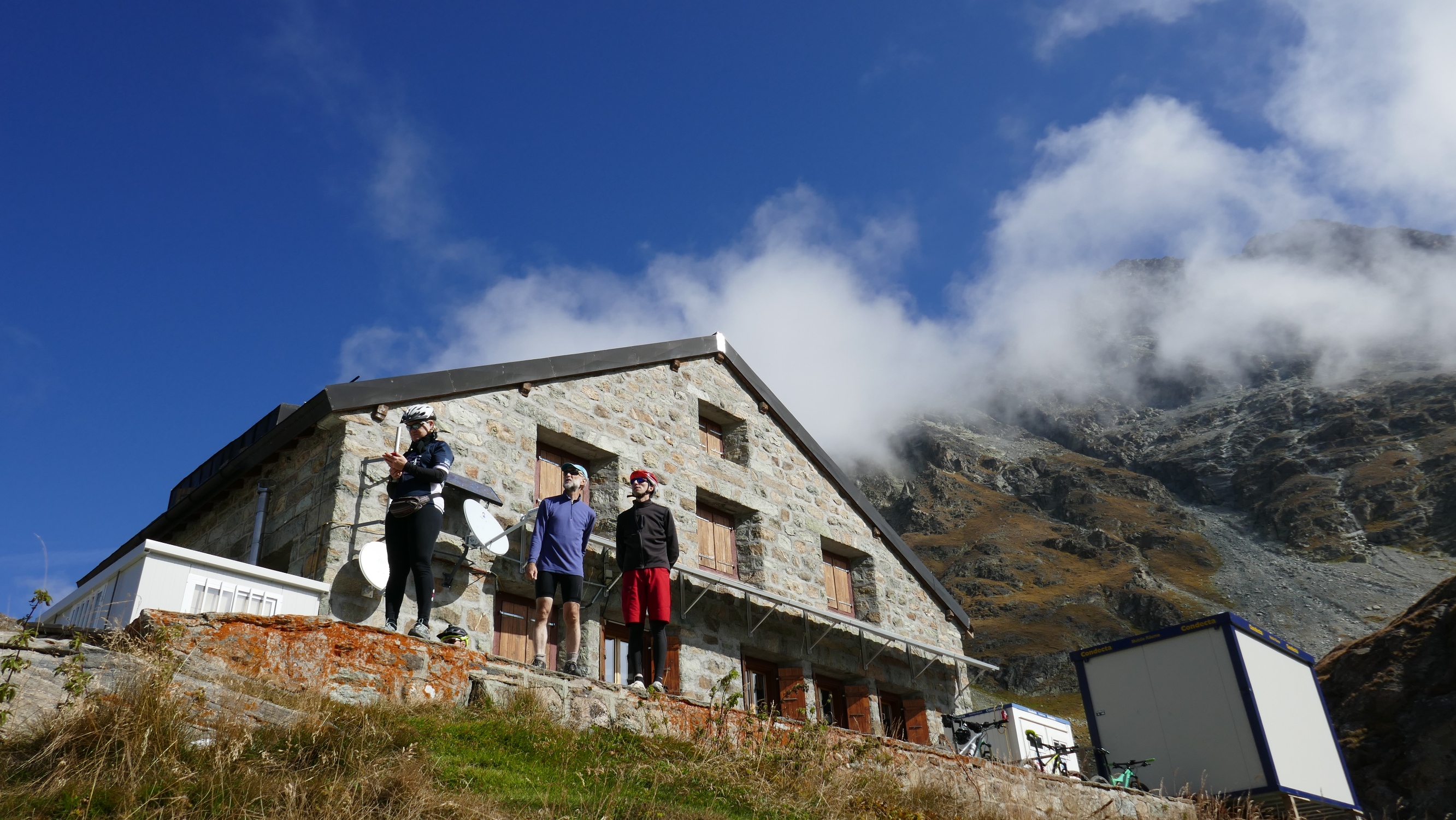 A la cabane de Chanrion